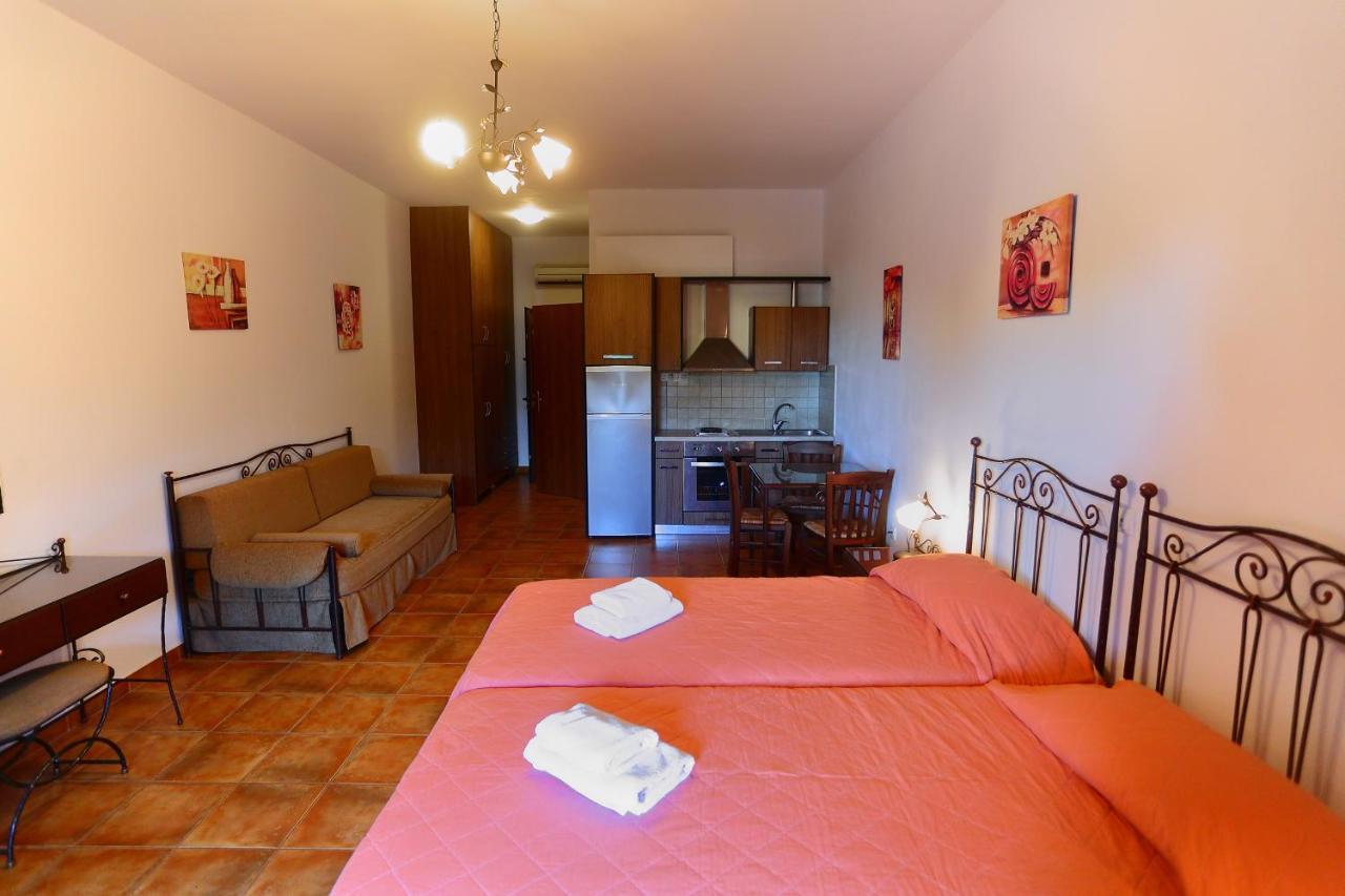 Vathi Hotel Ngoại thất bức ảnh
