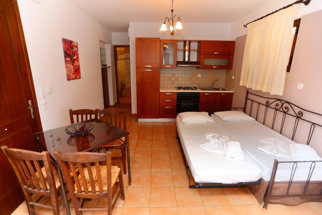 Vathi Hotel Ngoại thất bức ảnh