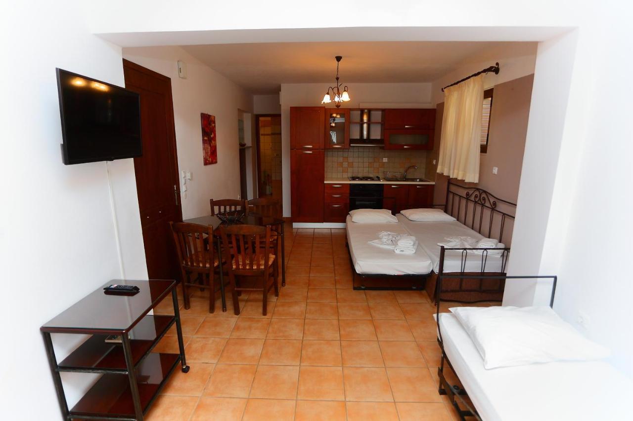 Vathi Hotel Ngoại thất bức ảnh