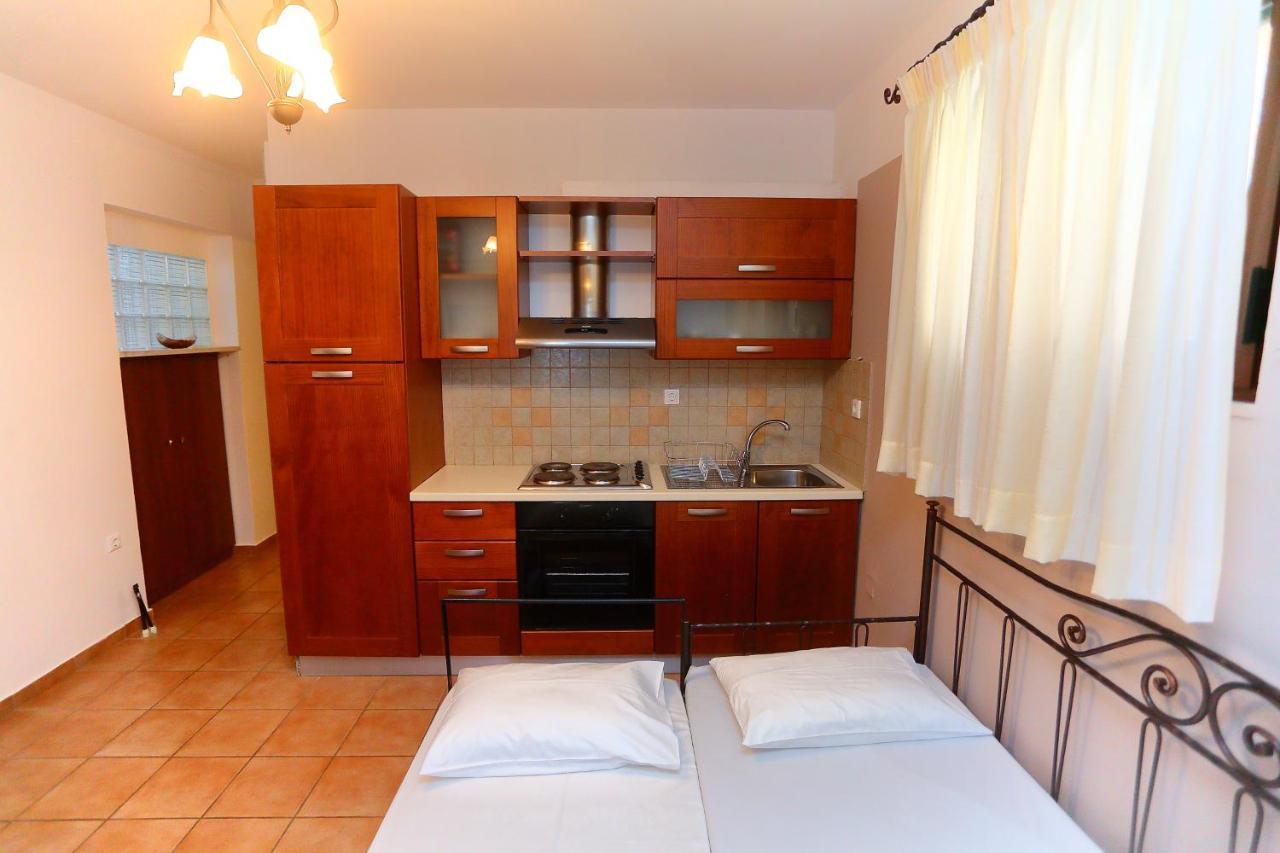 Vathi Hotel Ngoại thất bức ảnh